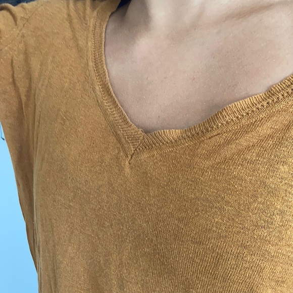 J.Crew light sweater - Picture 5 of 6